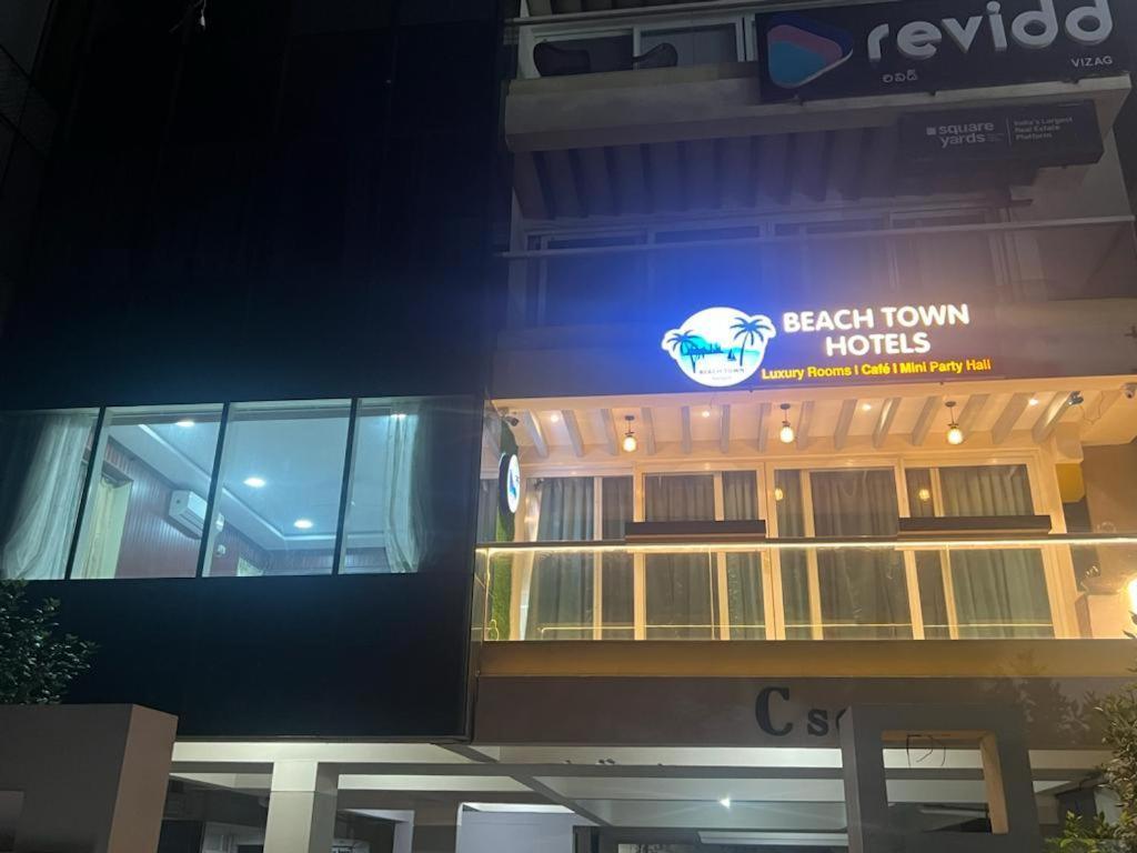 Beach Town Hotel Visakhapatnam Exterior photo